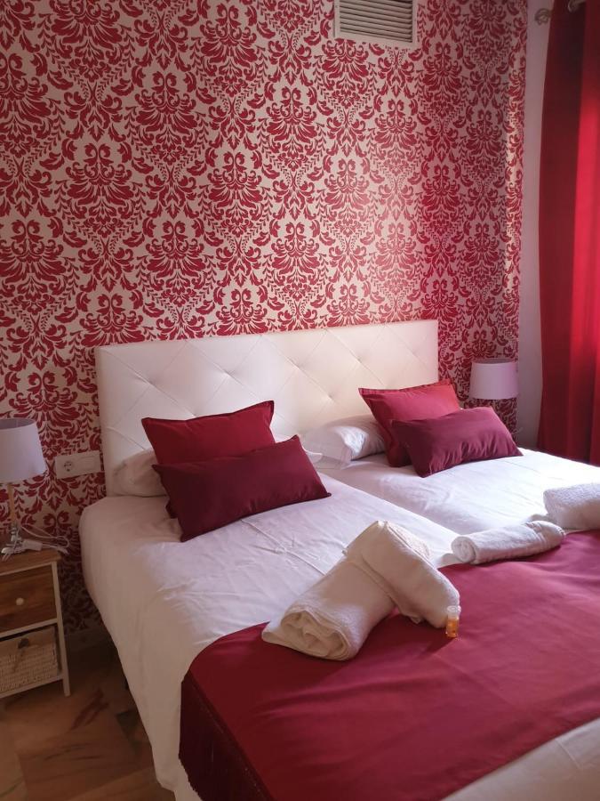 Apartamentos Dona Lola เซบีญา ห้อง รูปภาพ