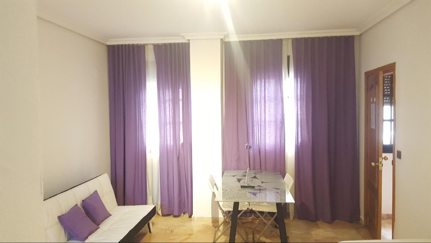 Apartamentos Dona Lola เซบีญา ภายนอก รูปภาพ